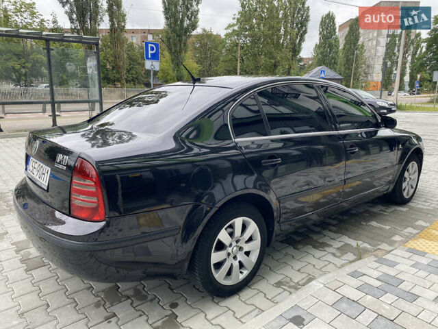 Чорний Шкода Суперб, об'ємом двигуна 2 л та пробігом 446 тис. км за 2950 $, фото 4 на Automoto.ua