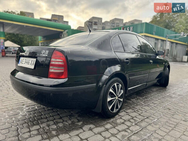 Черный Шкода Суперб, объемом двигателя 1.78 л и пробегом 210 тыс. км за 4200 $, фото 2 на Automoto.ua