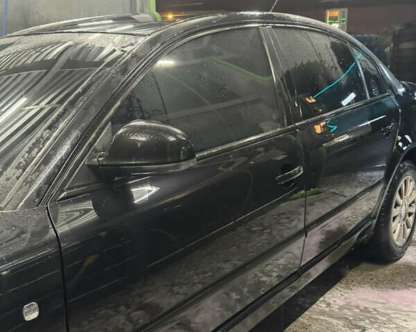 Черный Шкода Суперб, объемом двигателя 1.78 л и пробегом 337 тыс. км за 6500 $, фото 2 на Automoto.ua