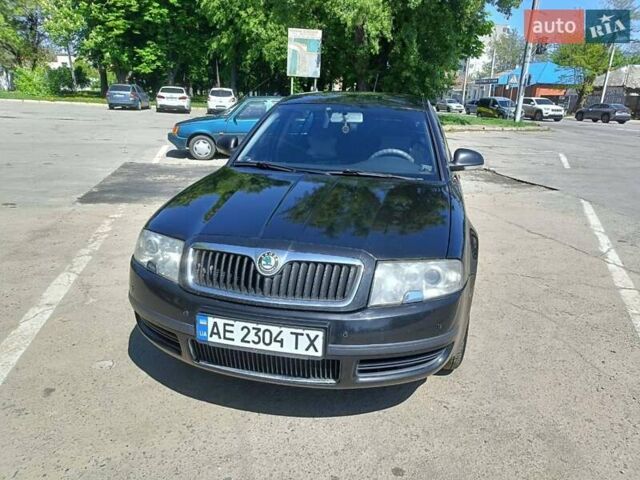 Черный Шкода Суперб, объемом двигателя 1.8 л и пробегом 303 тыс. км за 5000 $, фото 8 на Automoto.ua