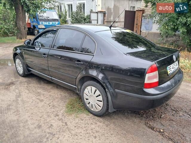 Черный Шкода Суперб, объемом двигателя 1.78 л и пробегом 302 тыс. км за 5300 $, фото 3 на Automoto.ua