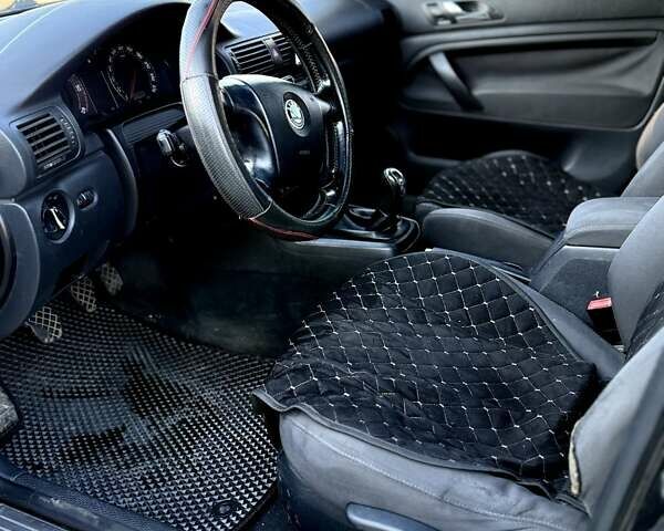 Черный Шкода Суперб, объемом двигателя 1.9 л и пробегом 335 тыс. км за 6000 $, фото 12 на Automoto.ua