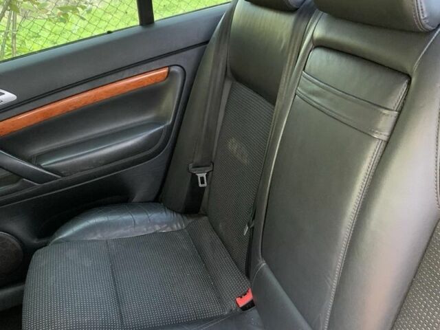 Черный Шкода Суперб, объемом двигателя 2.5 л и пробегом 265 тыс. км за 6729 $, фото 5 на Automoto.ua