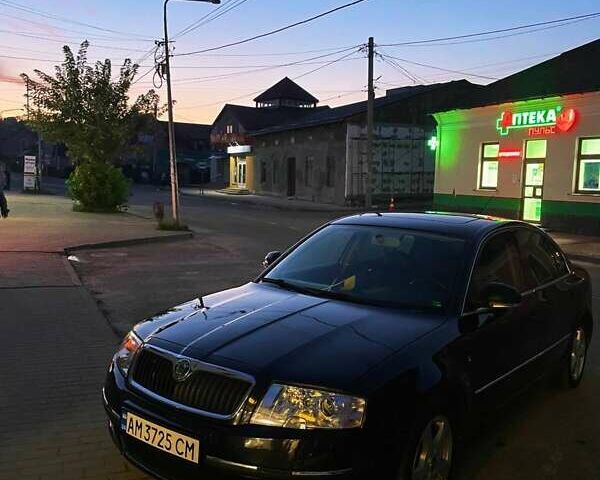Черный Шкода Суперб, объемом двигателя 2.5 л и пробегом 289 тыс. км за 6300 $, фото 1 на Automoto.ua
