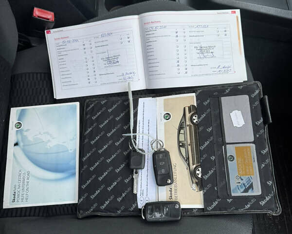 Черный Шкода Суперб, объемом двигателя 2 л и пробегом 295 тыс. км за 7000 $, фото 11 на Automoto.ua