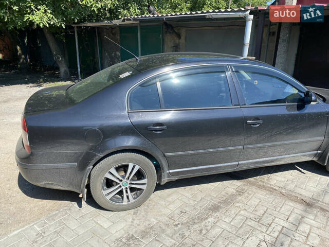 Чорний Шкода Суперб, об'ємом двигуна 1.8 л та пробігом 200 тис. км за 5400 $, фото 2 на Automoto.ua