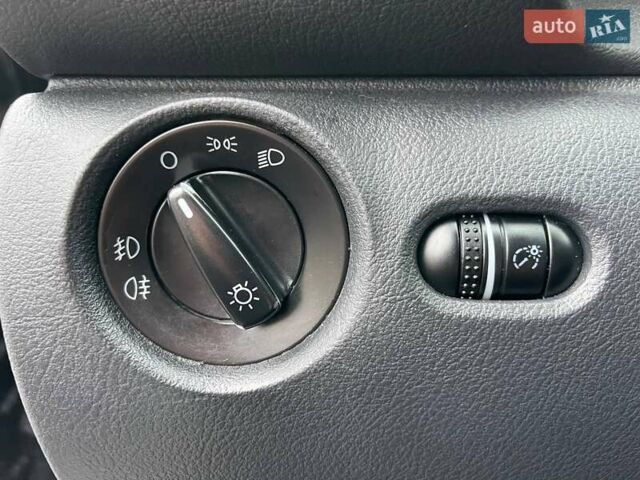 Черный Шкода Суперб, объемом двигателя 1.8 л и пробегом 261 тыс. км за 7990 $, фото 16 на Automoto.ua