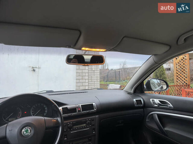 Черный Шкода Суперб, объемом двигателя 2 л и пробегом 295 тыс. км за 7000 $, фото 9 на Automoto.ua