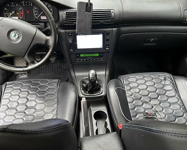 Черный Шкода Суперб, объемом двигателя 1.78 л и пробегом 352 тыс. км за 4700 $, фото 17 на Automoto.ua