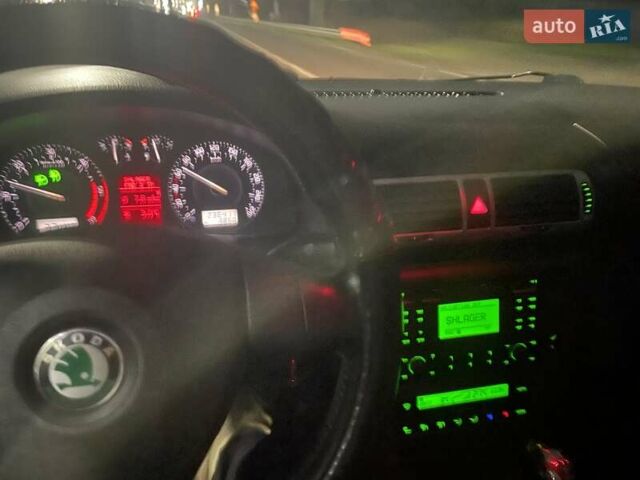 Чорний Шкода Суперб, об'ємом двигуна 1.97 л та пробігом 236 тис. км за 6100 $, фото 6 на Automoto.ua