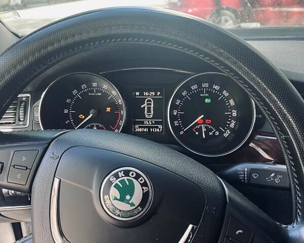 Шкода Суперб 2008 в Борзне на Automoto.ua Черный Шкода Суперб, объемом двигателя 1.97 л и пробегом 208 тыс. км за 10000 $, фото 8 на Automoto.ua