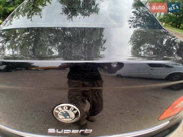 Черный Шкода Суперб, объемом двигателя 1.8 л и пробегом 273 тыс. км за 6700 $, фото 7 на Automoto.ua