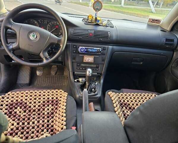Черный Шкода Суперб, объемом двигателя 1.9 л и пробегом 316 тыс. км за 5900 $, фото 7 на Automoto.ua