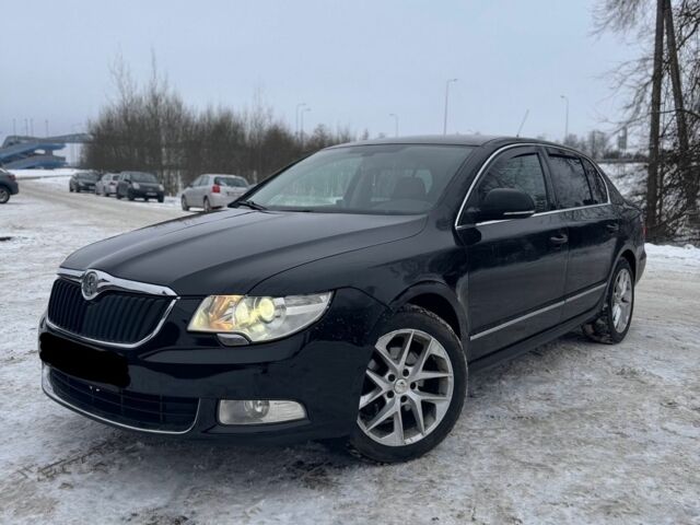 Черный Шкода Суперб, объемом двигателя 2 л и пробегом 322 тыс. км за 3600 $, фото 3 на Automoto.ua