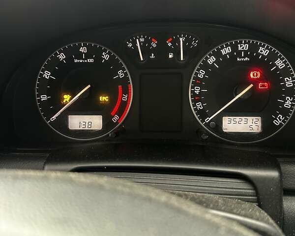 Черный Шкода Суперб, объемом двигателя 1.78 л и пробегом 352 тыс. км за 4700 $, фото 15 на Automoto.ua