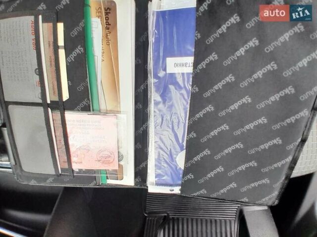 Черный Шкода Суперб, объемом двигателя 1.8 л и пробегом 273 тыс. км за 6700 $, фото 13 на Automoto.ua