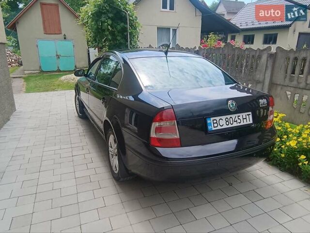 Черный Шкода Суперб, объемом двигателя 1.8 л и пробегом 190 тыс. км за 6200 $, фото 4 на Automoto.ua