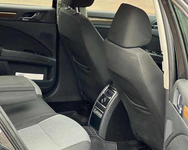 Черный Шкода Суперб, объемом двигателя 1.97 л и пробегом 265 тыс. км за 6700 $, фото 6 на Automoto.ua