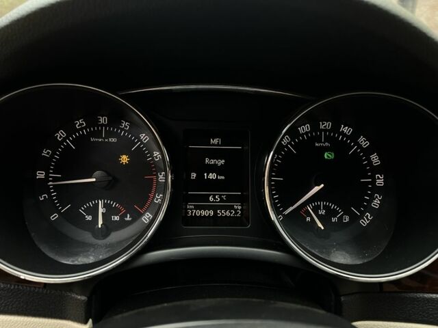 Чорний Шкода Суперб, об'ємом двигуна 2 л та пробігом 300 тис. км за 7800 $, фото 13 на Automoto.ua