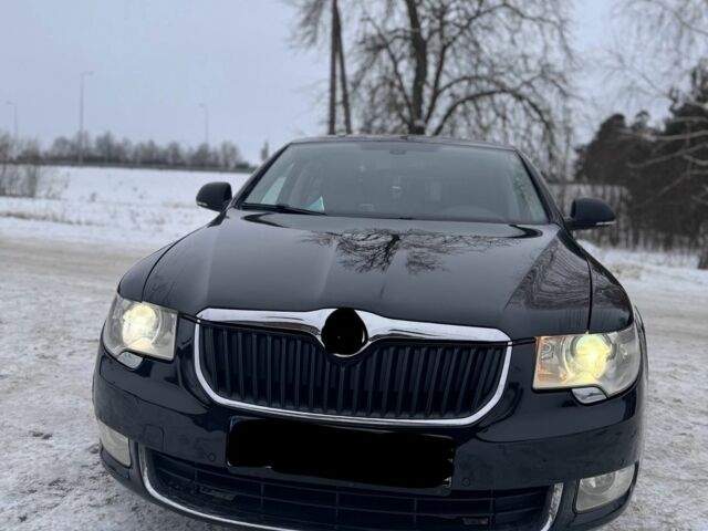 Черный Шкода Суперб, объемом двигателя 2 л и пробегом 322 тыс. км за 3600 $, фото 4 на Automoto.ua