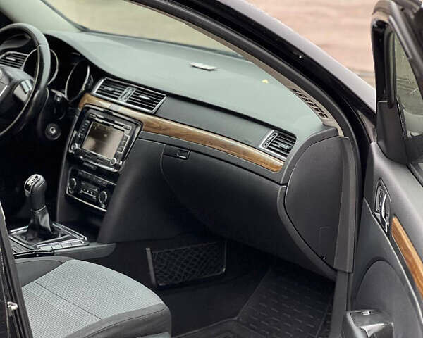 Черный Шкода Суперб, объемом двигателя 1.97 л и пробегом 265 тыс. км за 6700 $, фото 7 на Automoto.ua