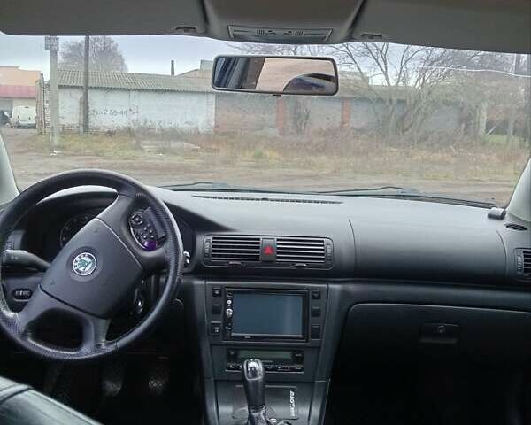 Черный Шкода Суперб, объемом двигателя 1.8 л и пробегом 313 тыс. км за 5500 $, фото 3 на Automoto.ua