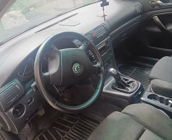 Черный Шкода Суперб, объемом двигателя 1.8 л и пробегом 190 тыс. км за 6200 $, фото 1 на Automoto.ua