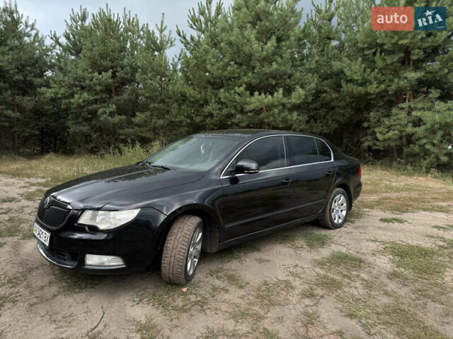 Черный Шкода Суперб, объемом двигателя 1.8 л и пробегом 207 тыс. км за 6800 $, фото 2 на Automoto.ua