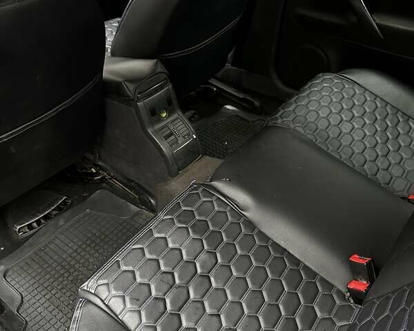 Черный Шкода Суперб, объемом двигателя 1.78 л и пробегом 352 тыс. км за 4700 $, фото 18 на Automoto.ua