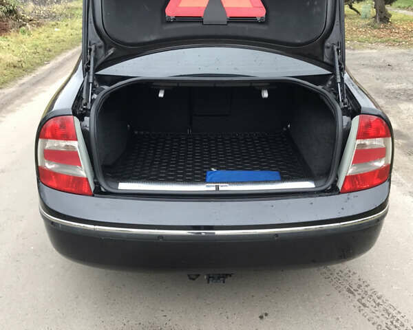 Чорний Шкода Суперб, об'ємом двигуна 2 л та пробігом 333 тис. км за 5500 $, фото 6 на Automoto.ua