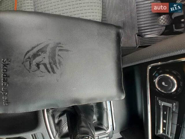 Черный Шкода Суперб, объемом двигателя 1.8 л и пробегом 273 тыс. км за 6700 $, фото 14 на Automoto.ua