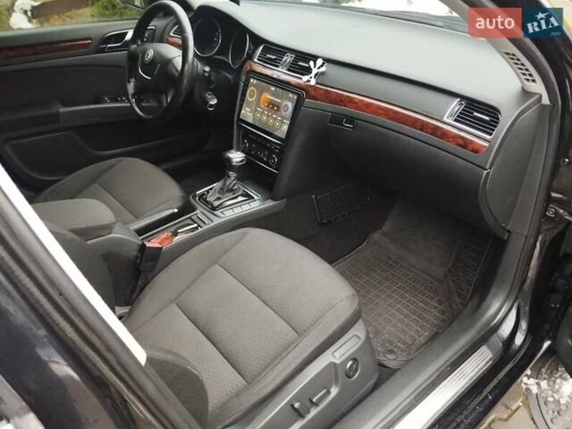 Черный Шкода Суперб, объемом двигателя 1.97 л и пробегом 369 тыс. км за 7690 $, фото 24 на Automoto.ua