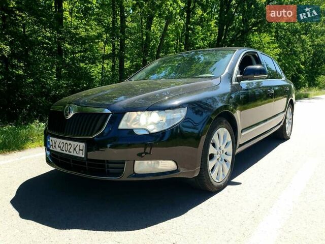 Черный Шкода Суперб, объемом двигателя 1.8 л и пробегом 242 тыс. км за 6999 $, фото 1 на Automoto.ua