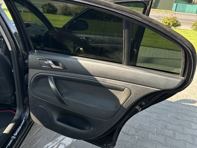 Чорний Шкода Суперб, об'ємом двигуна 1.8 л та пробігом 223 тис. км за 5500 $, фото 14 на Automoto.ua