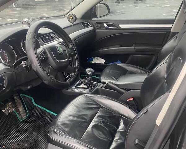 Черный Шкода Суперб, объемом двигателя 2 л и пробегом 360 тыс. км за 9500 $, фото 6 на Automoto.ua