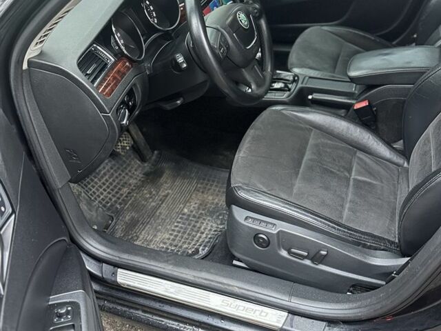 Чорний Шкода Суперб, об'ємом двигуна 2 л та пробігом 295 тис. км за 6999 $, фото 10 на Automoto.ua