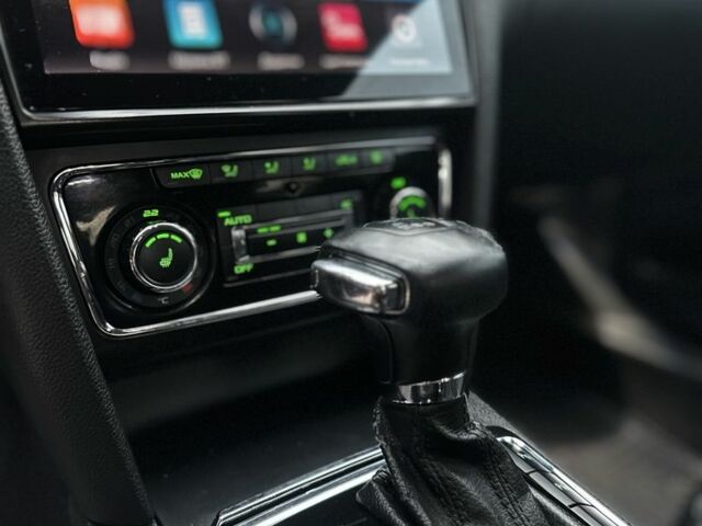 Чорний Шкода Суперб, об'ємом двигуна 2 л та пробігом 295 тис. км за 6999 $, фото 13 на Automoto.ua