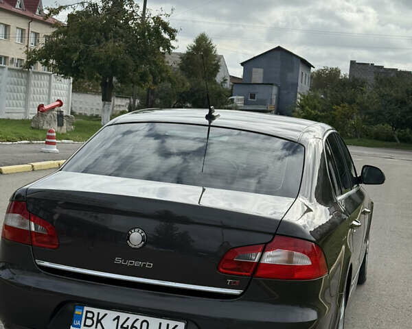 Чорний Шкода Суперб, об'ємом двигуна 1.97 л та пробігом 34 тис. км за 9000 $, фото 5 на Automoto.ua