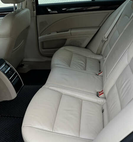 Черный Шкода Суперб, объемом двигателя 3.58 л и пробегом 227 тыс. км за 9500 $, фото 10 на Automoto.ua