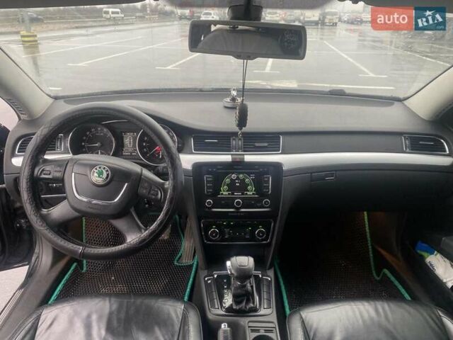 Черный Шкода Суперб, объемом двигателя 2 л и пробегом 360 тыс. км за 9500 $, фото 9 на Automoto.ua