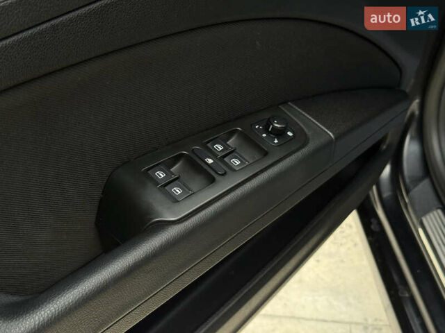 Черный Шкода Суперб, объемом двигателя 1.8 л и пробегом 277 тыс. км за 8300 $, фото 11 на Automoto.ua