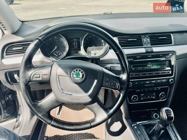 Черный Шкода Суперб, объемом двигателя 1.8 л и пробегом 250 тыс. км за 5999 $, фото 6 на Automoto.ua