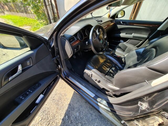 Черный Шкода Суперб, объемом двигателя 1.9 л и пробегом 301 тыс. км за 6964 $, фото 7 на Automoto.ua