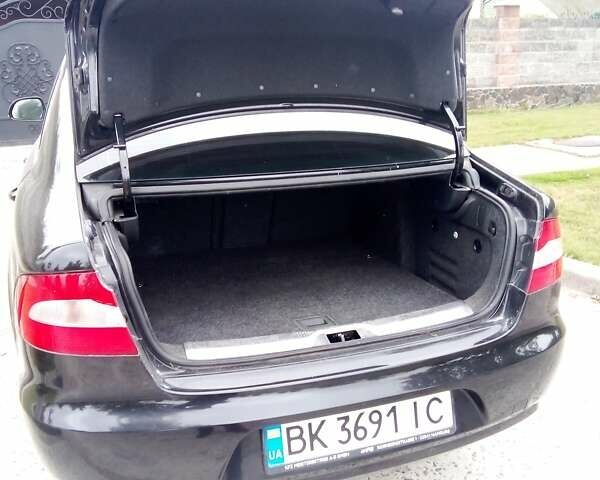 Черный Шкода Суперб, объемом двигателя 1.8 л и пробегом 227 тыс. км за 7800 $, фото 5 на Automoto.ua