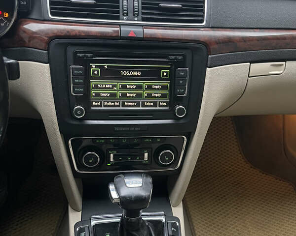 Черный Шкода Суперб, объемом двигателя 1.97 л и пробегом 299 тыс. км за 7250 $, фото 6 на Automoto.ua