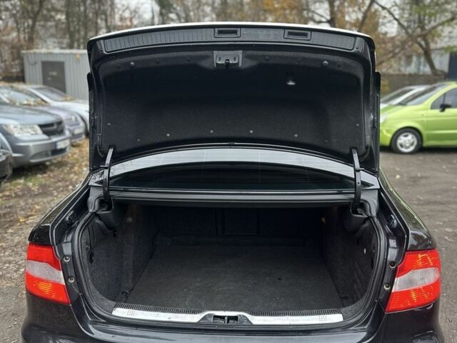 Чорний Шкода Суперб, об'ємом двигуна 2 л та пробігом 295 тис. км за 6999 $, фото 17 на Automoto.ua