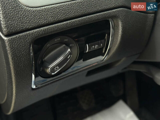 Черный Шкода Суперб, объемом двигателя 1.8 л и пробегом 277 тыс. км за 8300 $, фото 12 на Automoto.ua