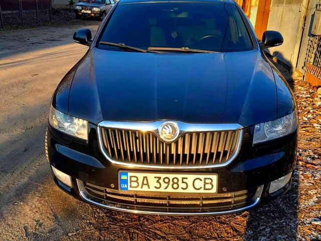 Черный Шкода Суперб, объемом двигателя 1.8 л и пробегом 210 тыс. км за 7500 $, фото 1 на Automoto.ua