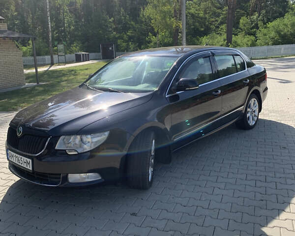 Шкода Суперб 2009 в Коростене на Automoto.ua Черный Шкода Суперб, объемом двигателя 1.97 л и пробегом 283 тыс. км за 9500 $, фото 2 на Automoto.ua