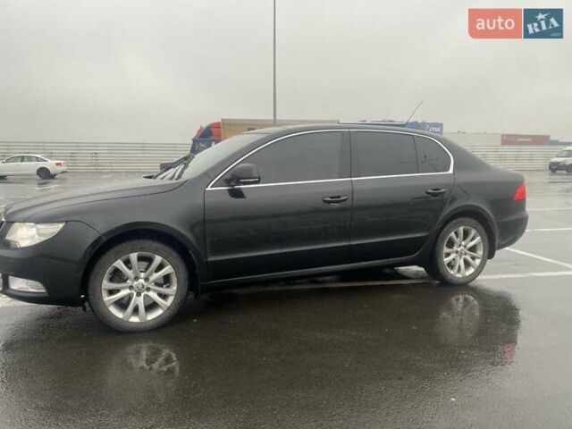 Черный Шкода Суперб, объемом двигателя 2 л и пробегом 360 тыс. км за 9500 $, фото 3 на Automoto.ua